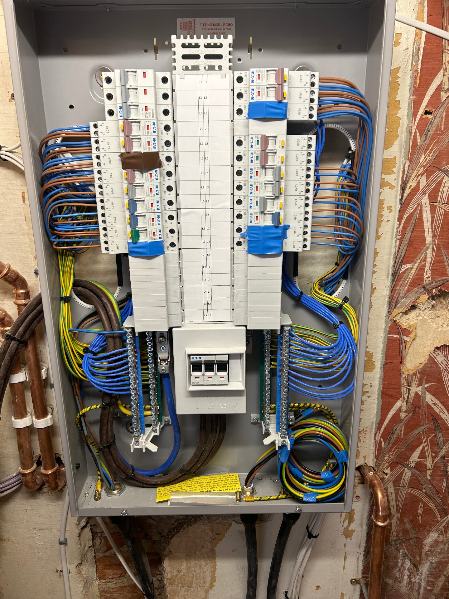 Fault Finding in Surrey by LJK Electrical