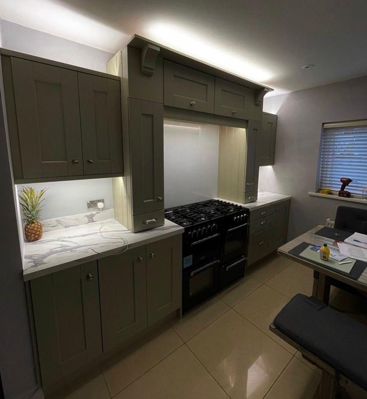 Kitchen electrical fit-out with range cooker circuit and lighting